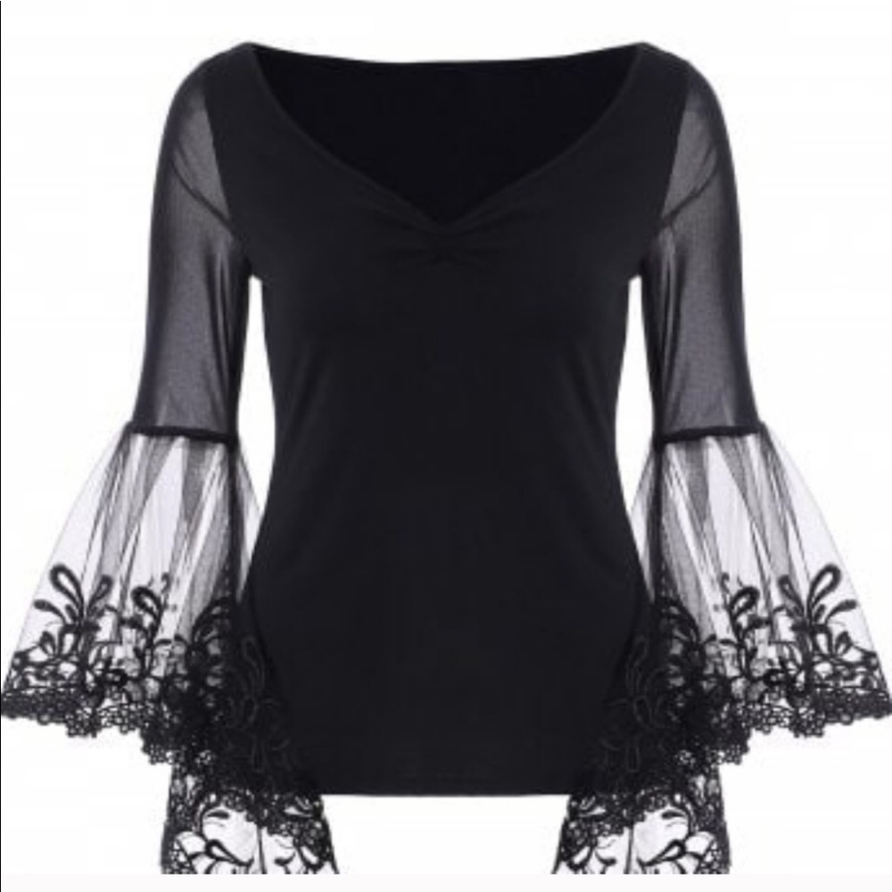 Gothic black lace bell sleeve v neck, small